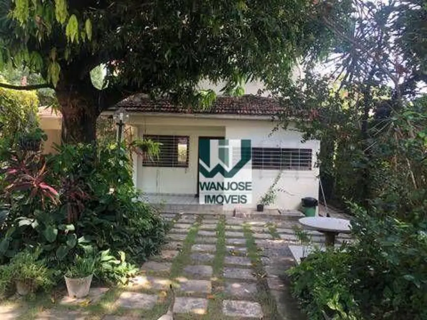 Foto 3 de Sobrado com 4 quartos à venda, 500m2 em Santo Amaro, Recife - PE