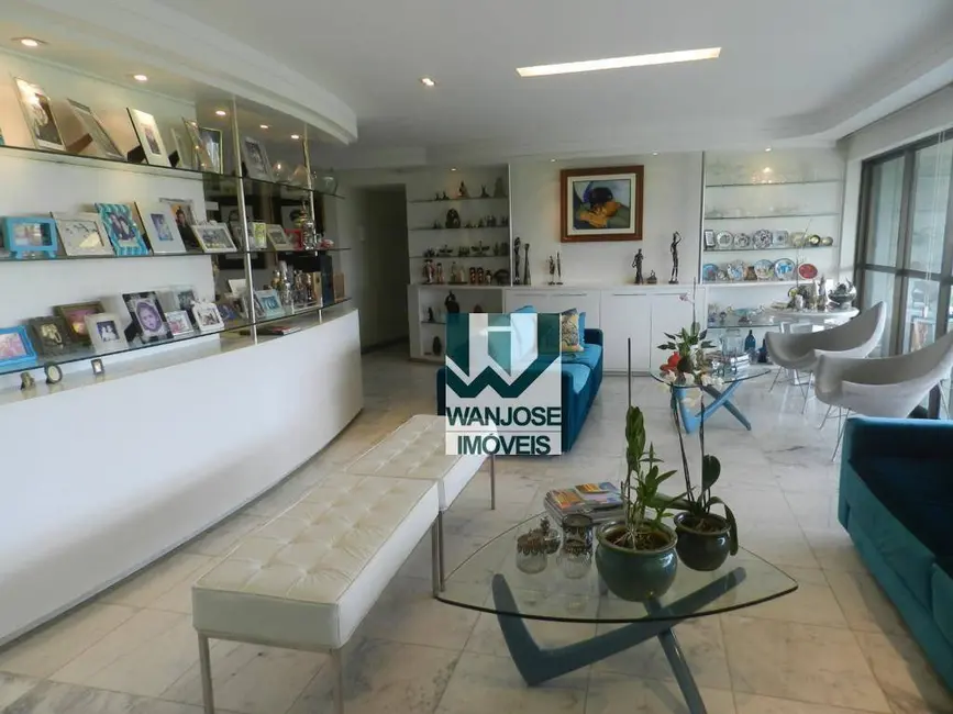 Apartamento com 5 quartos à venda, 290m2 em Santana, Recife - PE - imagem 4 Foto 4 de Apartamento com 5 quartos à venda, 290m2 em Santana, Recife - PE