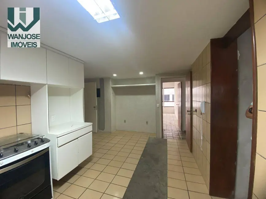 Foto 12 de Apartamento com 4 quartos à venda, 267m2 em Boa Viagem, Recife - PE