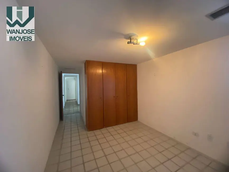 Foto 18 de Apartamento com 4 quartos à venda, 267m2 em Boa Viagem, Recife - PE
