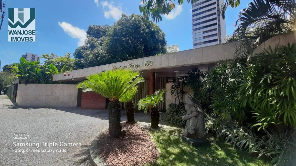 Foto 2 de Apartamento com 4 quartos à venda, 497m2 em Casa Forte, Recife - PE