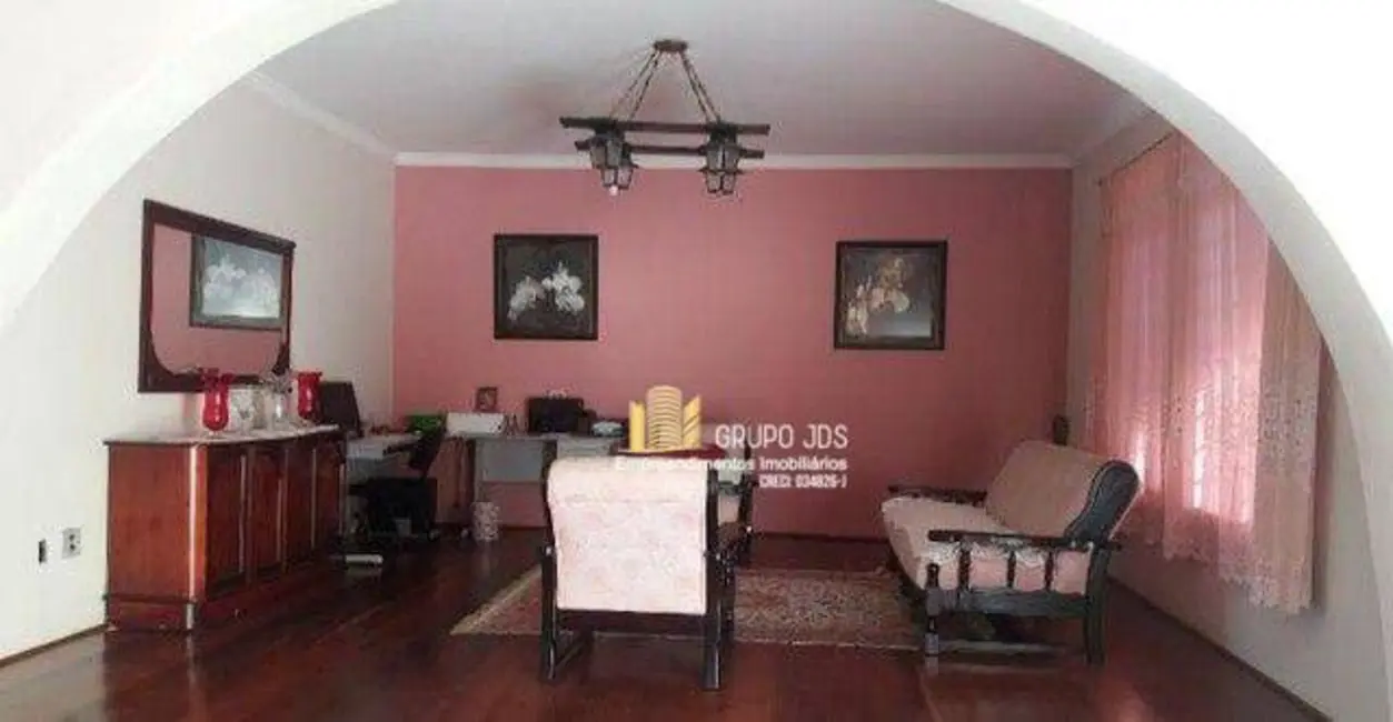 Casa com 3 quartos à venda, 1200m2 em Jardim Novo Eldorado, Sorocaba - SP - imagem 3 Foto 3 de Casa com 3 quartos à venda, 1200m2 em Jardim Novo Eldorado, Sorocaba - SP