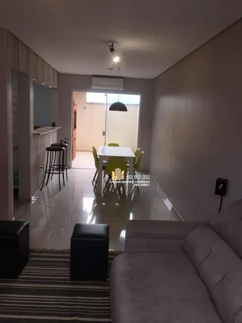 Casa com 3 quartos à venda, 140m2 em Vila Jardini, Sorocaba - SP - imagem 4 Foto 4 de Casa com 3 quartos à venda, 140m2 em Vila Jardini, Sorocaba - SP