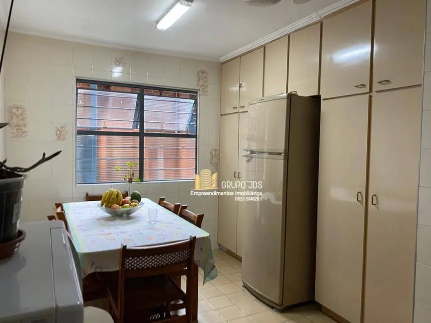 Casa com 3 quartos à venda, 200m2 em Jardim Maria Eugênia, Sorocaba - SP - imagem 6 Foto 6 de Casa com 3 quartos à venda, 200m2 em Jardim Maria Eugênia, Sorocaba - SP