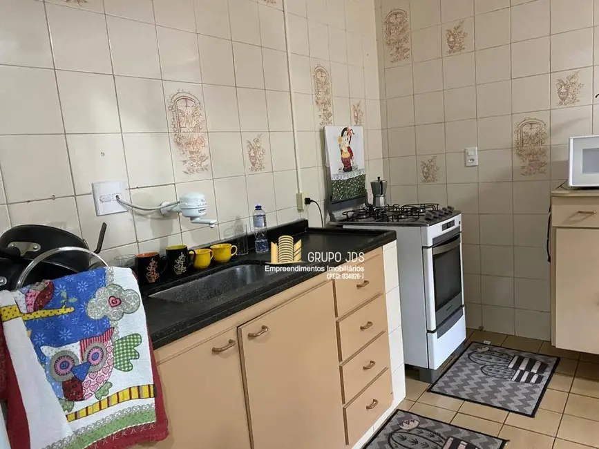 Casa com 3 quartos à venda, 200m2 em Jardim Maria Eugênia, Sorocaba - SP - imagem 3 Foto 3 de Casa com 3 quartos à venda, 200m2 em Jardim Maria Eugênia, Sorocaba - SP