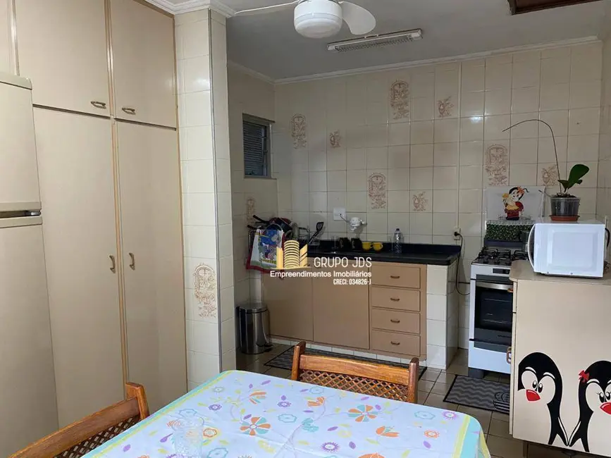 Casa com 3 quartos à venda, 200m2 em Jardim Maria Eugênia, Sorocaba - SP - imagem 4 Foto 4 de Casa com 3 quartos à venda, 200m2 em Jardim Maria Eugênia, Sorocaba - SP