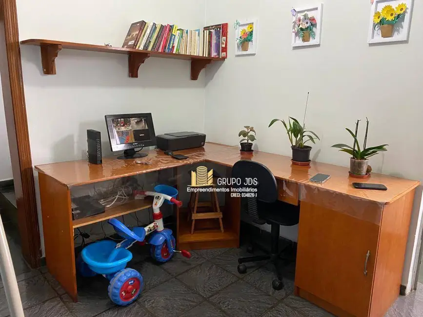 Casa com 3 quartos à venda, 200m2 em Jardim Maria Eugênia, Sorocaba - SP - imagem 8 Foto 8 de Casa com 3 quartos à venda, 200m2 em Jardim Maria Eugênia, Sorocaba - SP