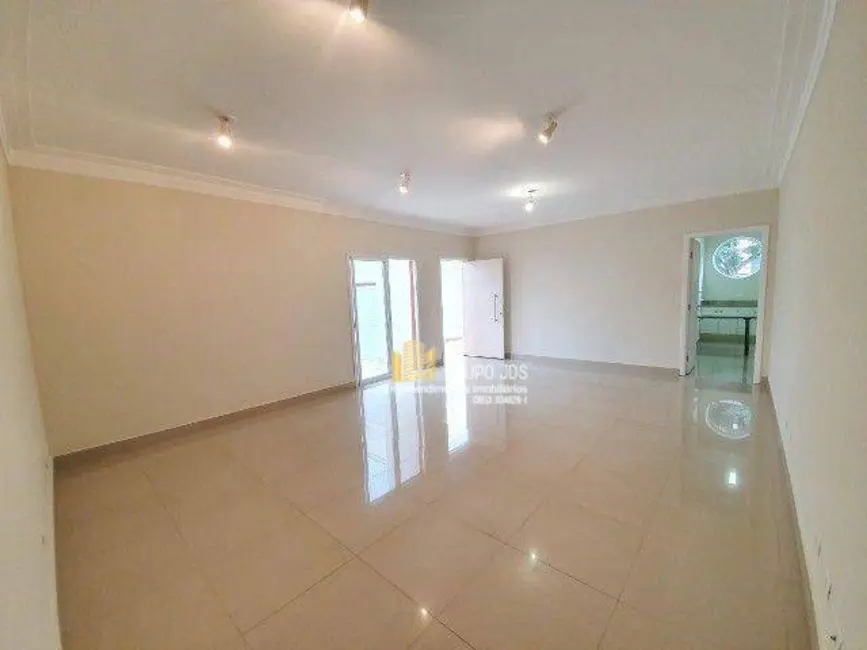 Foto 3 de Casa com 3 quartos à venda, 250m2 em Aracoiaba Da Serra - SP