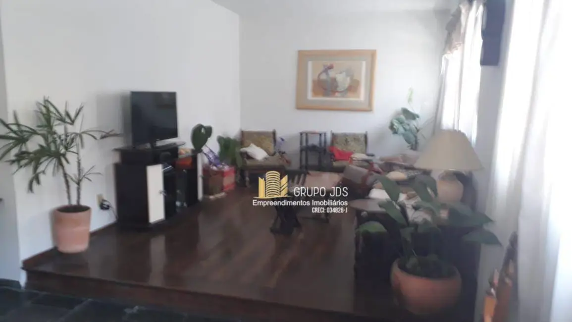 Casa com 3 quartos à venda, 245m2 em Centro, Sorocaba - SP - imagem 6 Foto 6 de Casa com 3 quartos à venda, 245m2 em Centro, Sorocaba - SP