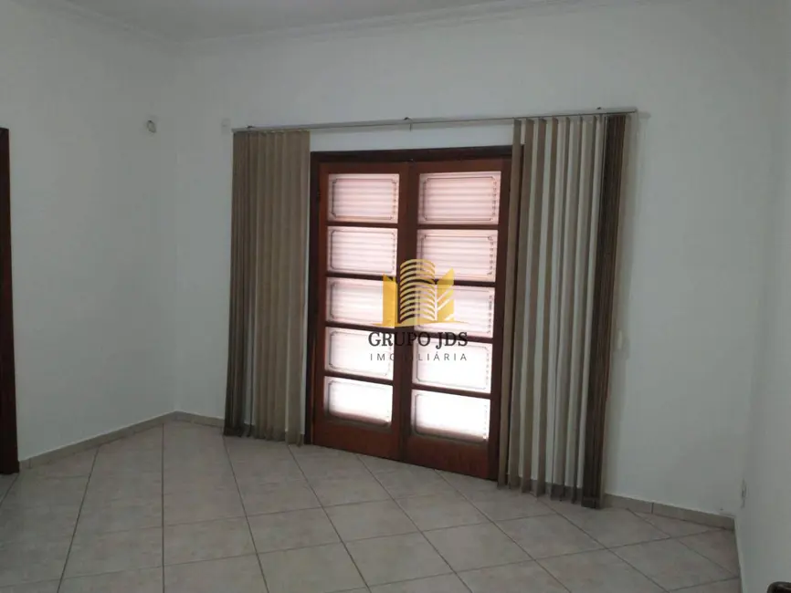 Casa com 3 quartos à venda, 240m2 em Jardim Maria Antônia Prado, Sorocaba - SP - imagem 8 Foto 8 de Casa com 3 quartos à venda, 240m2 em Jardim Maria Antônia Prado, Sorocaba - SP