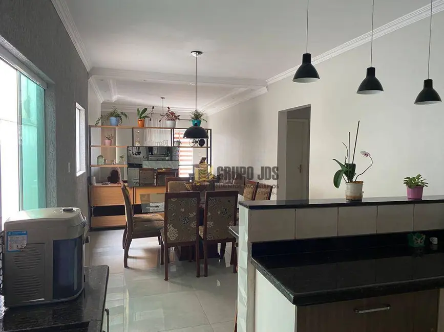 Casa com 3 quartos à venda, 200m2 em Jardim Novo Horizonte, Sorocaba - SP - imagem 5 Foto 5 de Casa com 3 quartos à venda, 200m2 em Jardim Novo Horizonte, Sorocaba - SP