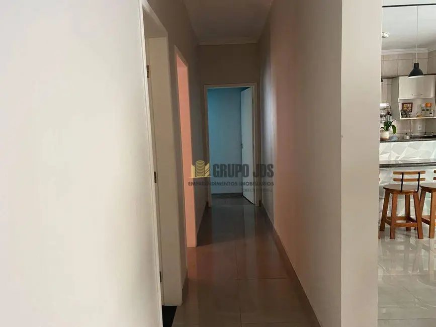 Casa com 3 quartos à venda, 200m2 em Jardim Novo Horizonte, Sorocaba - SP - imagem 8 Foto 8 de Casa com 3 quartos à venda, 200m2 em Jardim Novo Horizonte, Sorocaba - SP