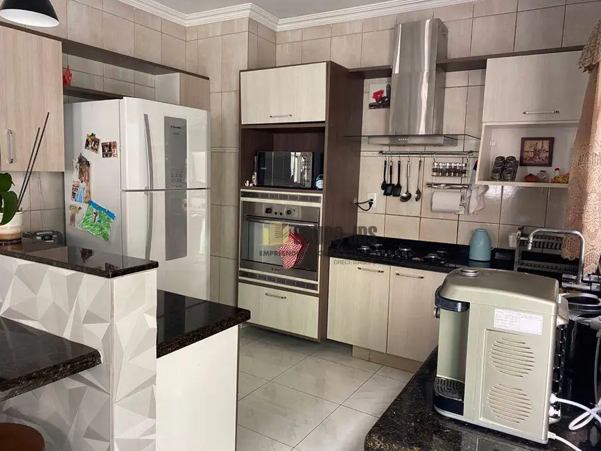Casa com 3 quartos à venda, 200m2 em Jardim Novo Horizonte, Sorocaba - SP - imagem 4 Foto 4 de Casa com 3 quartos à venda, 200m2 em Jardim Novo Horizonte, Sorocaba - SP