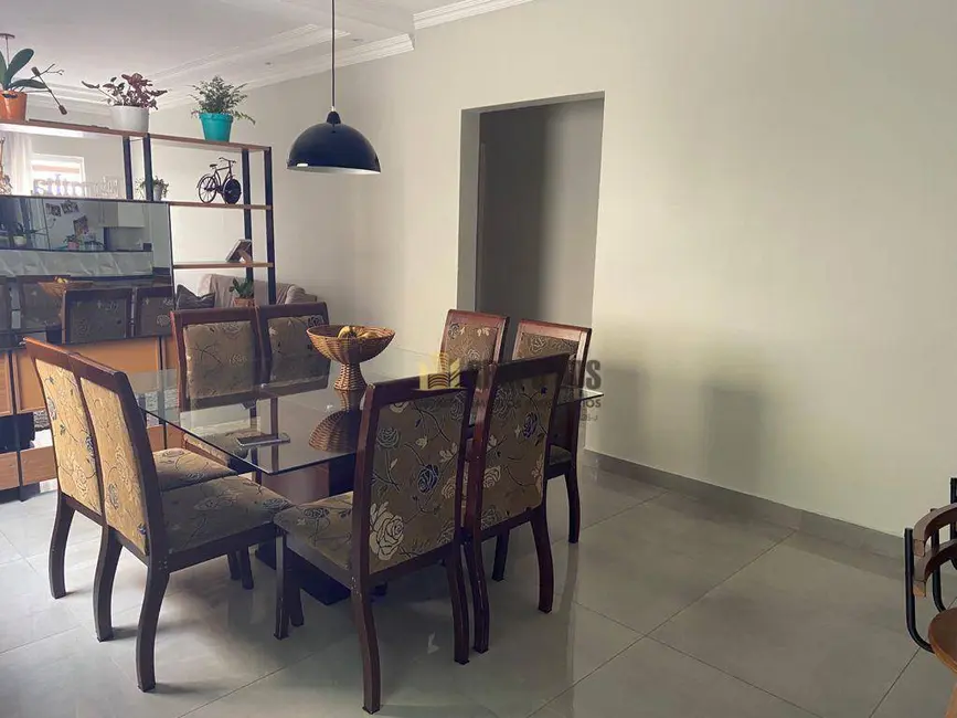 Casa com 3 quartos à venda, 200m2 em Jardim Novo Horizonte, Sorocaba - SP - imagem 2 Foto 2 de Casa com 3 quartos à venda, 200m2 em Jardim Novo Horizonte, Sorocaba - SP
