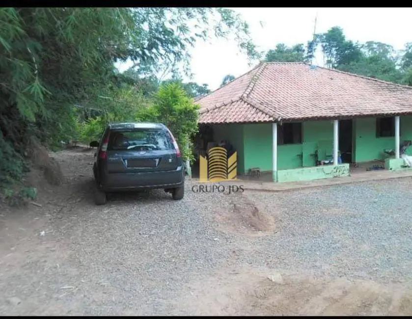 Chácara com 3 quartos à venda, 13000m2 em Parque Cimentolândia, Itapeva - SP - imagem 2 Foto 2 de Chácara com 3 quartos à venda, 13000m2 em Parque Cimentolândia, Itapeva - SP