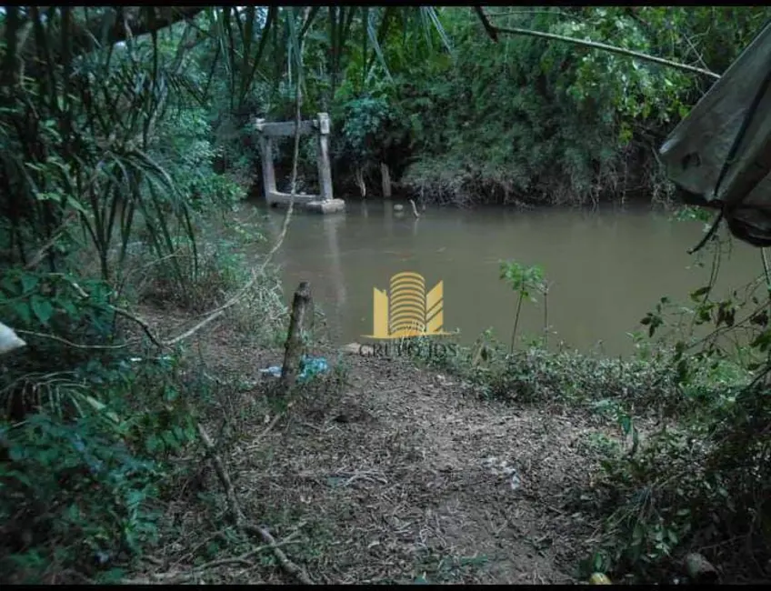 Chácara com 3 quartos à venda, 13000m2 em Parque Cimentolândia, Itapeva - SP - imagem 6 Foto 6 de Chácara com 3 quartos à venda, 13000m2 em Parque Cimentolândia, Itapeva - SP