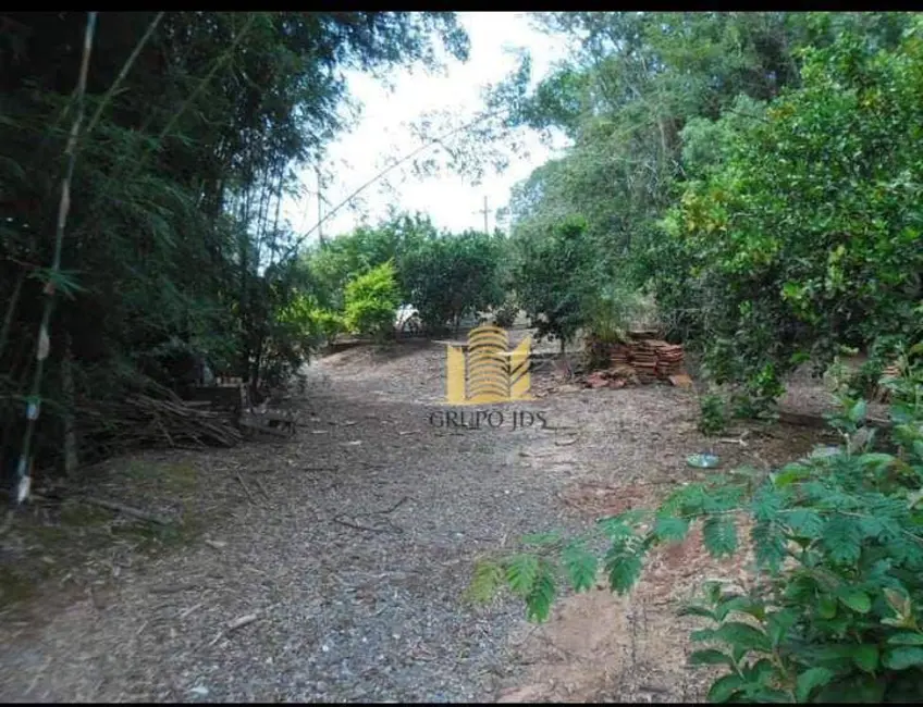 Chácara com 3 quartos à venda, 13000m2 em Parque Cimentolândia, Itapeva - SP - imagem 4 Foto 4 de Chácara com 3 quartos à venda, 13000m2 em Parque Cimentolândia, Itapeva - SP