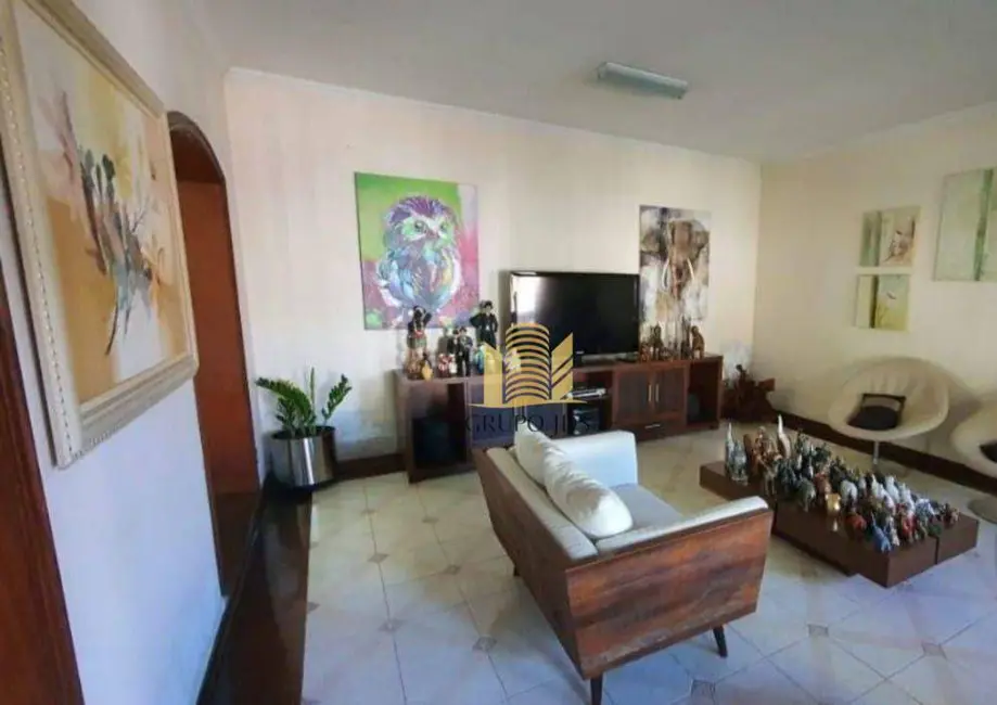Casa com 3 quartos à venda, 720m2 em Jardim Simus, Sorocaba - SP - imagem 5 Foto 5 de Casa com 3 quartos à venda, 720m2 em Jardim Simus, Sorocaba - SP
