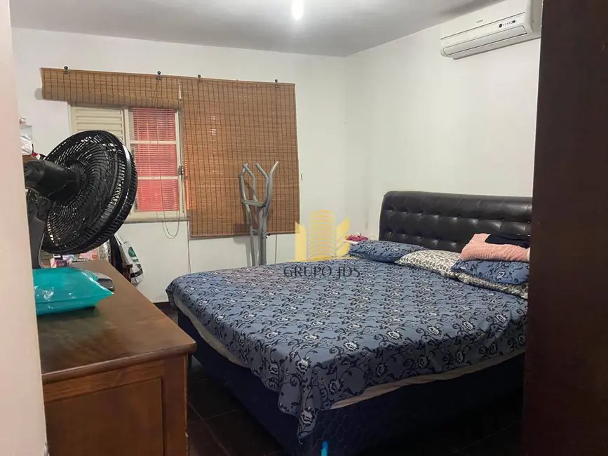 Casa com 2 quartos à venda, 127m2 em Centro, Sorocaba - SP - imagem 8 Foto 8 de Casa com 2 quartos à venda, 127m2 em Centro, Sorocaba - SP