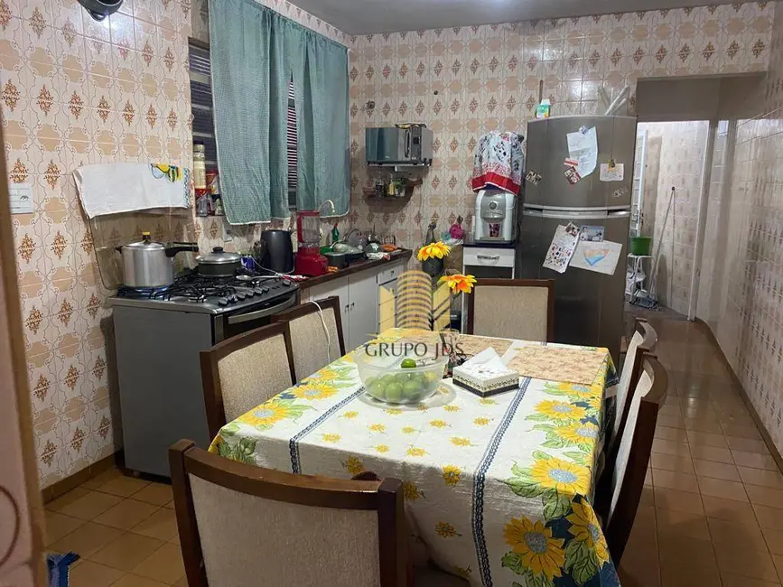 Casa com 2 quartos à venda, 127m2 em Centro, Sorocaba - SP - imagem 5 Foto 5 de Casa com 2 quartos à venda, 127m2 em Centro, Sorocaba - SP