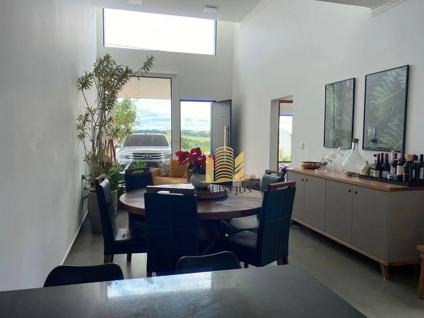 Casa com 3 quartos à venda, 160m2 em Jardim Novo Horizonte, Sorocaba - SP - imagem 3 Foto 3 de Casa com 3 quartos à venda, 160m2 em Jardim Novo Horizonte, Sorocaba - SP