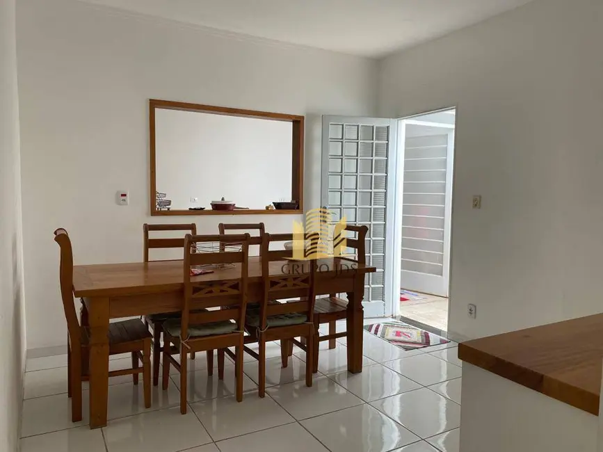 Foto 8 de Casa com 3 quartos à venda, 151m2 em Lopes de Oliveira, Sorocaba - SP