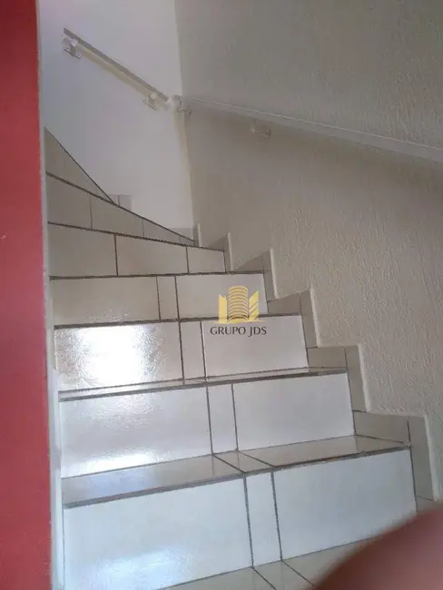 Sobrado com 3 quartos à venda, 200m2 em Wanel Ville, Sorocaba - SP - imagem 9 Foto 9 de Sobrado com 3 quartos à venda, 200m2 em Wanel Ville, Sorocaba - SP