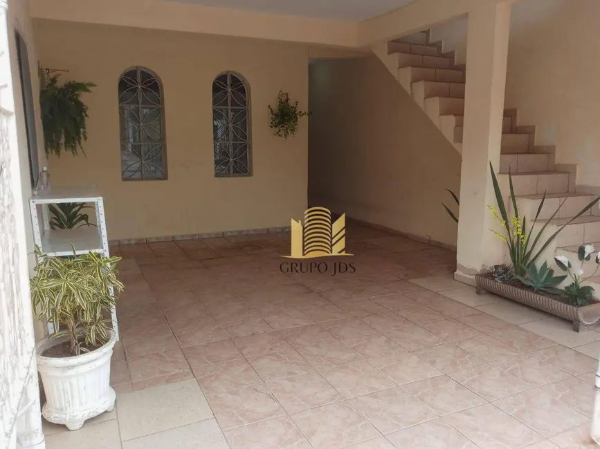 Casa com 2 quartos à venda, 185m2 em Vila Fleury, Sorocaba - SP - imagem 2 Foto 2 de Casa com 2 quartos à venda, 185m2 em Vila Fleury, Sorocaba - SP