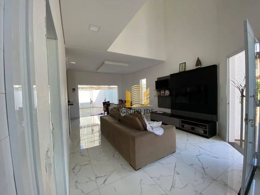 Casa com 3 quartos à venda, 240m2 em Jardim Novo Horizonte, Sorocaba - SP - imagem 3 Foto 3 de Casa com 3 quartos à venda, 240m2 em Jardim Novo Horizonte, Sorocaba - SP