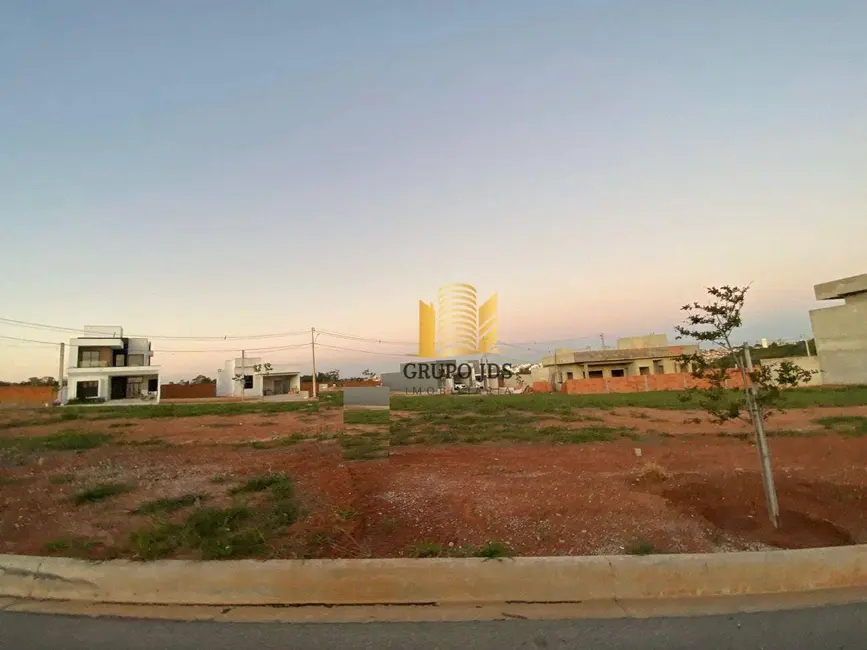 Foto 1 de Terreno / Lote à venda, 315m2 em Wanel Ville, Sorocaba - SP
