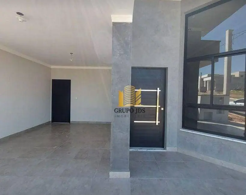Casa com 3 quartos à venda, 200m2 em Wanel Ville, Sorocaba - SP - imagem 3 Foto 3 de Casa com 3 quartos à venda, 200m2 em Wanel Ville, Sorocaba - SP