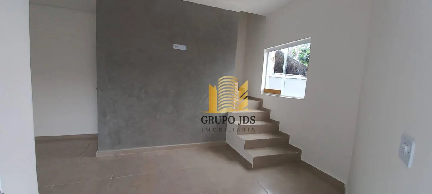 Foto 2 de Casa com 2 quartos à venda, 55m2 em Jardim Rubi, Sorocaba - SP