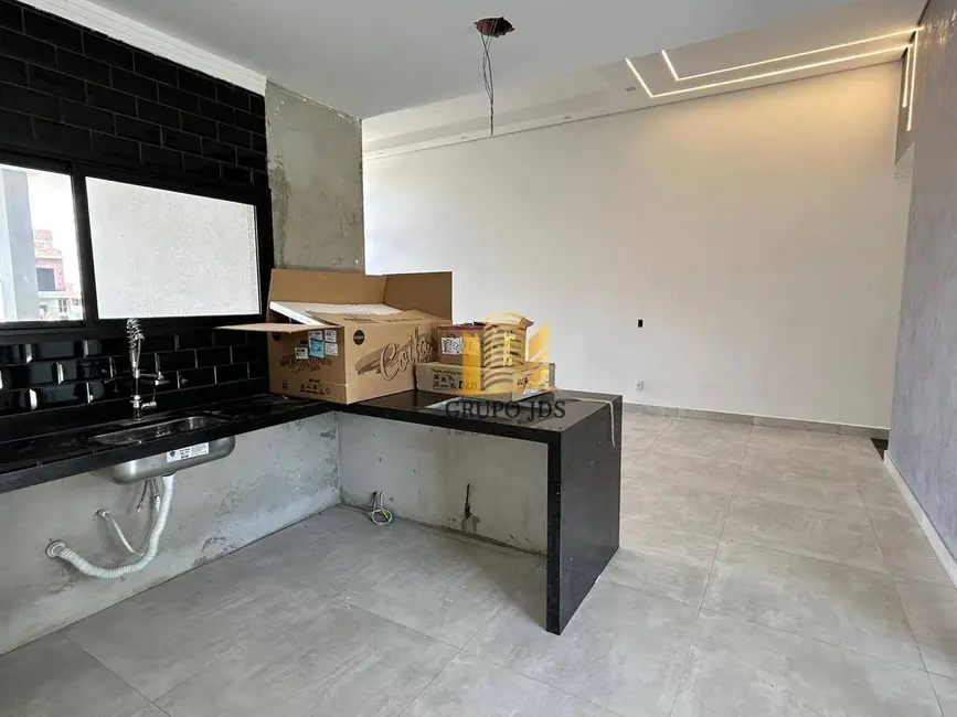 Casa com 3 quartos à venda, 250m2 em Wanel Ville, Sorocaba - SP - imagem 5 Foto 5 de Casa com 3 quartos à venda, 250m2 em Wanel Ville, Sorocaba - SP