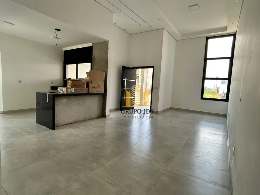 Casa com 3 quartos à venda, 250m2 em Wanel Ville, Sorocaba - SP - imagem 4 Foto 4 de Casa com 3 quartos à venda, 250m2 em Wanel Ville, Sorocaba - SP