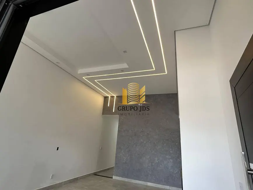Casa com 3 quartos à venda, 250m2 em Wanel Ville, Sorocaba - SP - imagem 3 Foto 3 de Casa com 3 quartos à venda, 250m2 em Wanel Ville, Sorocaba - SP