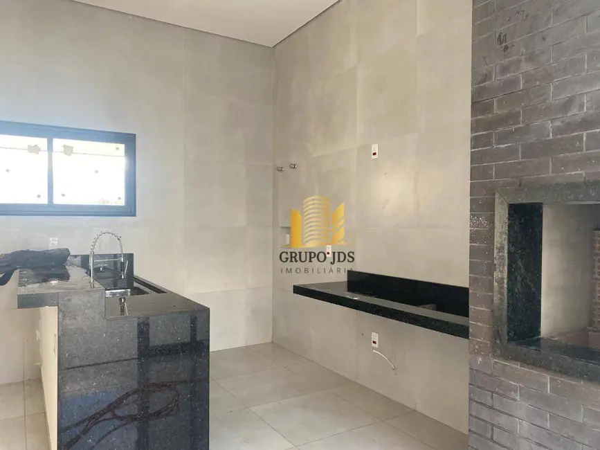 Casa com 3 quartos à venda, 100m2 em Wanel Ville, Sorocaba - SP - imagem 4 Foto 4 de Casa com 3 quartos à venda, 100m2 em Wanel Ville, Sorocaba - SP