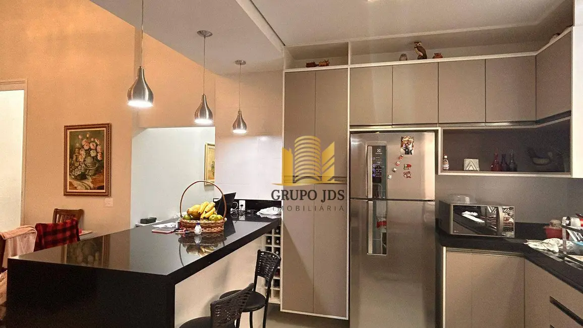 Casa com 3 quartos à venda, 250m2 em Jardim Novo Horizonte, Sorocaba - SP - imagem 3 Foto 3 de Casa com 3 quartos à venda, 250m2 em Jardim Novo Horizonte, Sorocaba - SP