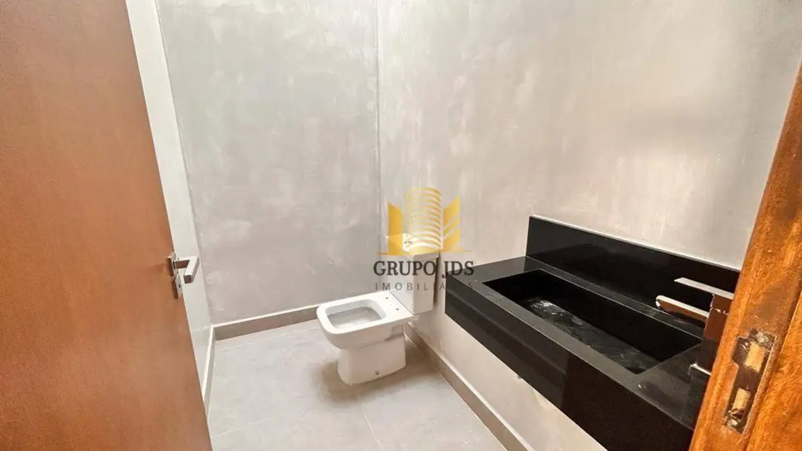 Casa com 3 quartos à venda, 200m2 em Wanel Ville, Sorocaba - SP - imagem 4 Foto 4 de Casa com 3 quartos à venda, 200m2 em Wanel Ville, Sorocaba - SP