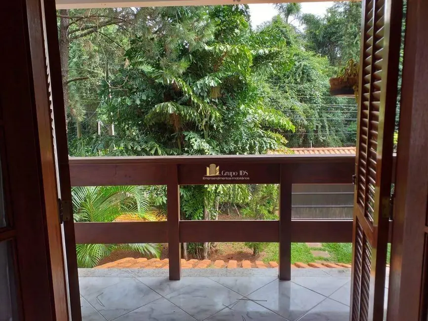 Chácara com 3 quartos à venda, 800m2 em Iporanga, Sorocaba - SP - imagem 7 Foto 7 de Chácara com 3 quartos à venda, 800m2 em Iporanga, Sorocaba - SP