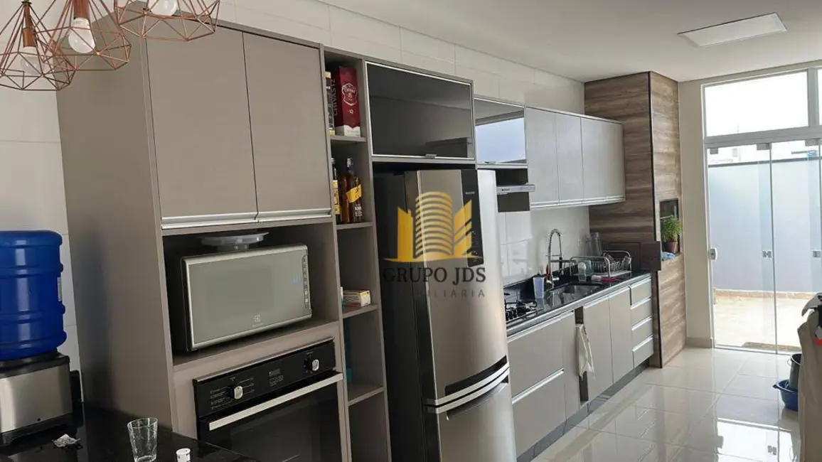 Casa com 3 quartos à venda, 100m2 em Horto Florestal, Sorocaba - SP - imagem 6 Foto 6 de Casa com 3 quartos à venda, 100m2 em Horto Florestal, Sorocaba - SP