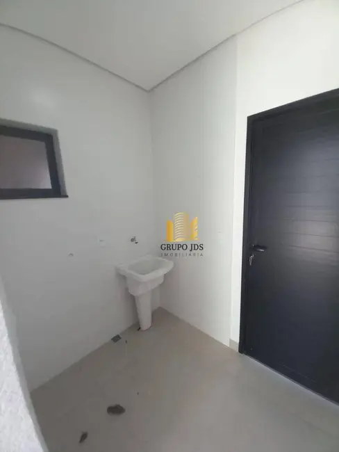 Casa com 3 quartos à venda, 200m2 em Wanel Ville, Sorocaba - SP - imagem 4 Foto 4 de Casa com 3 quartos à venda, 200m2 em Wanel Ville, Sorocaba - SP