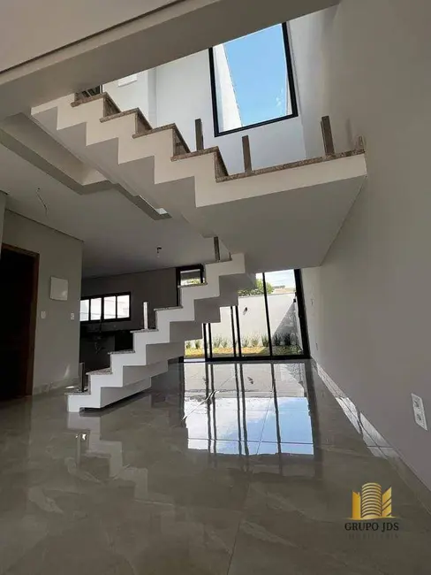 Casa com 3 quartos à venda, 180m2 em Loteamento Dinorá Rosa, Sorocaba - SP - imagem 3 Foto 3 de Casa com 3 quartos à venda, 180m2 em Loteamento Dinorá Rosa, Sorocaba - SP