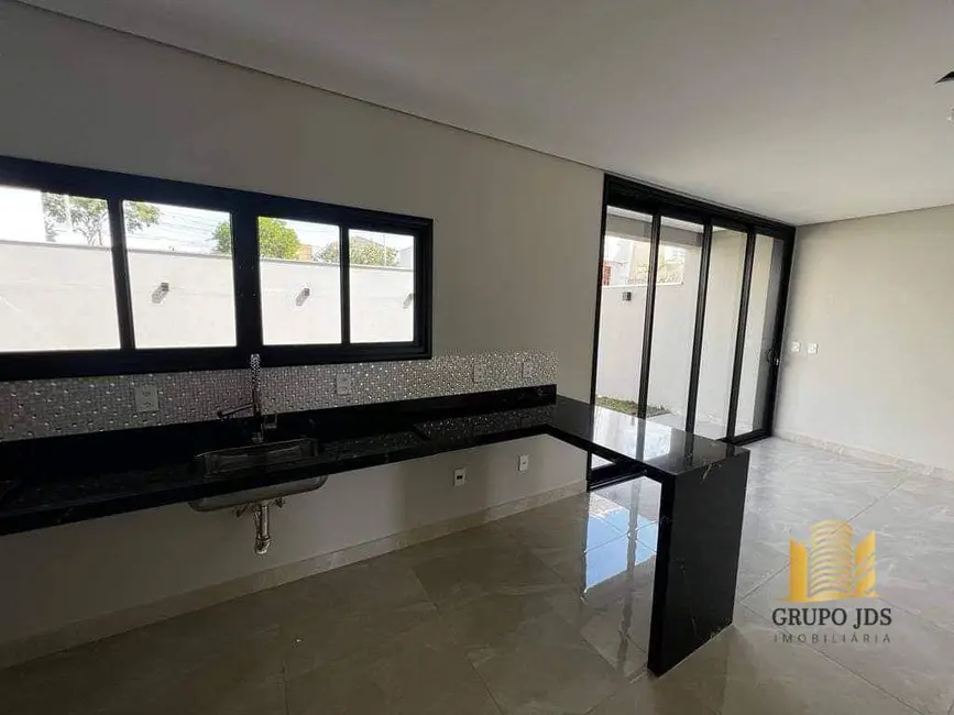Casa com 3 quartos à venda, 180m2 em Loteamento Dinorá Rosa, Sorocaba - SP - imagem 4 Foto 4 de Casa com 3 quartos à venda, 180m2 em Loteamento Dinorá Rosa, Sorocaba - SP