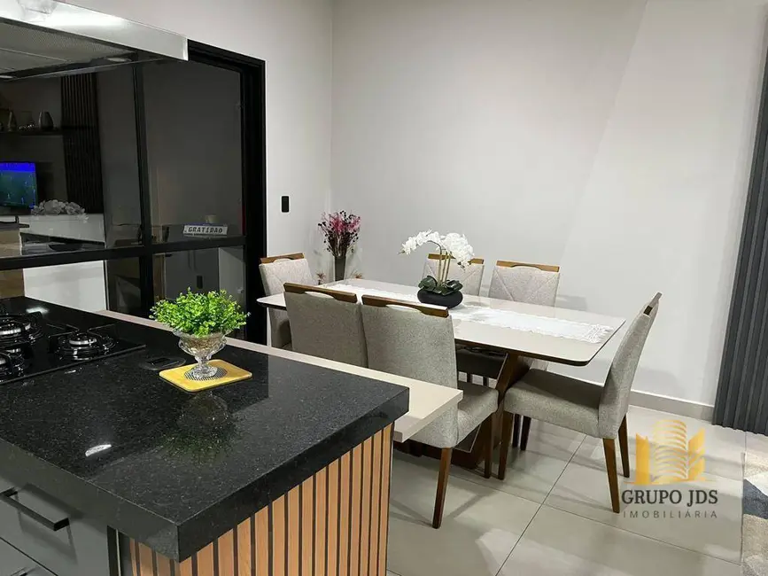 Sobrado com 3 quartos à venda, 154m2 em Horto Florestal, Sorocaba - SP - imagem 7 Foto 7 de Sobrado com 3 quartos à venda, 154m2 em Horto Florestal, Sorocaba - SP