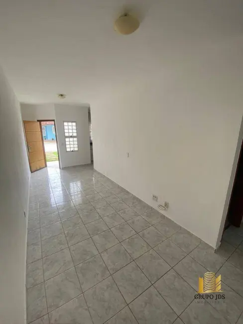Casa com 2 quartos à venda, 140m2 em Wanel Ville, Sorocaba - SP - imagem 3 Foto 3 de Casa com 2 quartos à venda, 140m2 em Wanel Ville, Sorocaba - SP