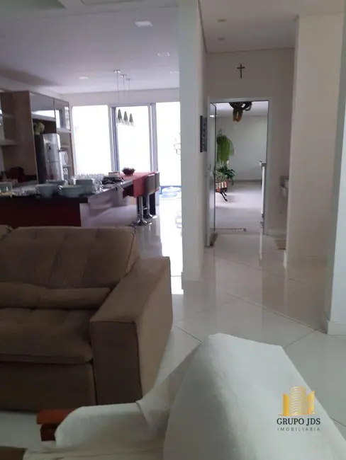 Casa com 3 quartos à venda, 284m2 em Jardim Novo Horizonte, Sorocaba - SP - imagem 6 Foto 6 de Casa com 3 quartos à venda, 284m2 em Jardim Novo Horizonte, Sorocaba - SP