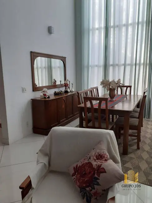 Casa com 3 quartos à venda, 284m2 em Jardim Novo Horizonte, Sorocaba - SP - imagem 3 Foto 3 de Casa com 3 quartos à venda, 284m2 em Jardim Novo Horizonte, Sorocaba - SP