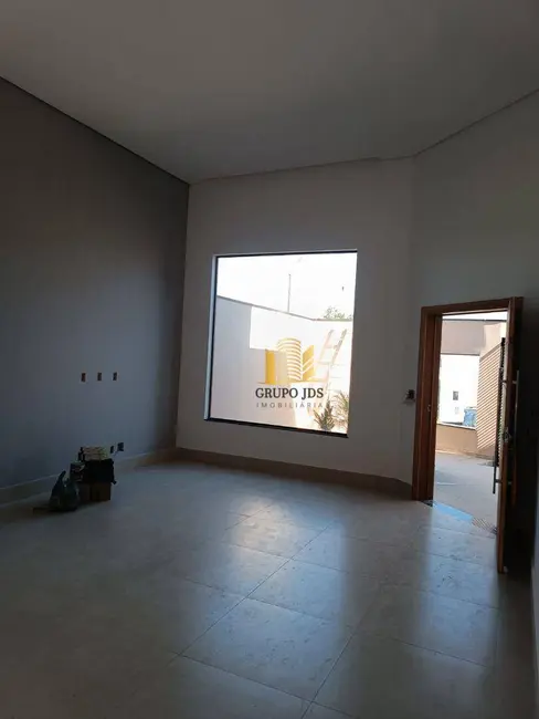Casa com 3 quartos à venda, 300m2 em Pilar Do Sul - SP - imagem 3 Foto 3 de Casa com 3 quartos à venda, 300m2 em Pilar Do Sul - SP