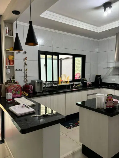 Sobrado com 3 quartos à venda, 200m2 em Jardim Novo Horizonte, Sorocaba - SP - imagem 5 Foto 5 de Sobrado com 3 quartos à venda, 200m2 em Jardim Novo Horizonte, Sorocaba - SP