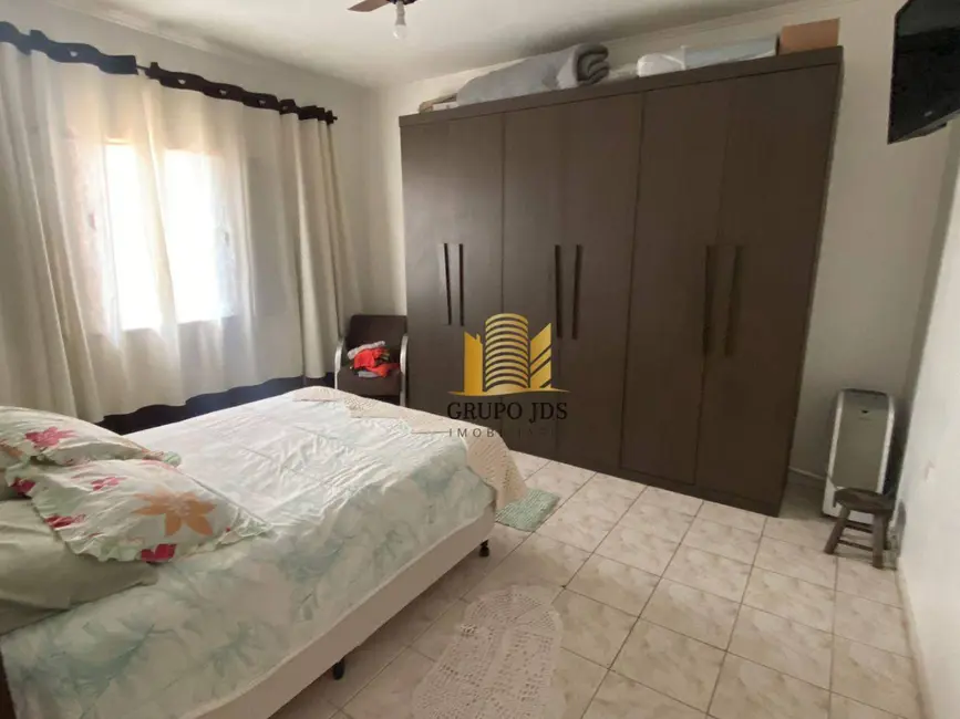Casa com 3 quartos à venda, 300m2 em Vila Augusta, Sorocaba - SP - imagem 8 Foto 8 de Casa com 3 quartos à venda, 300m2 em Vila Augusta, Sorocaba - SP